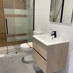 Santamira Street Apartment *