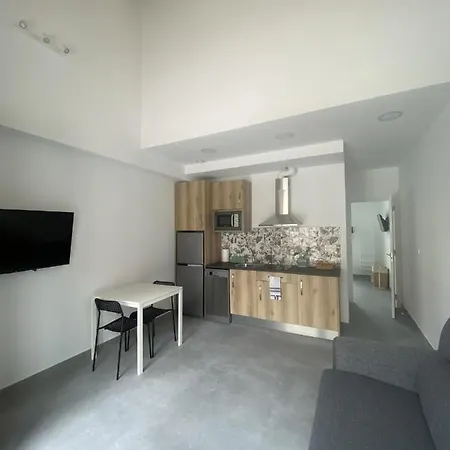 Apartment Santamira Street *