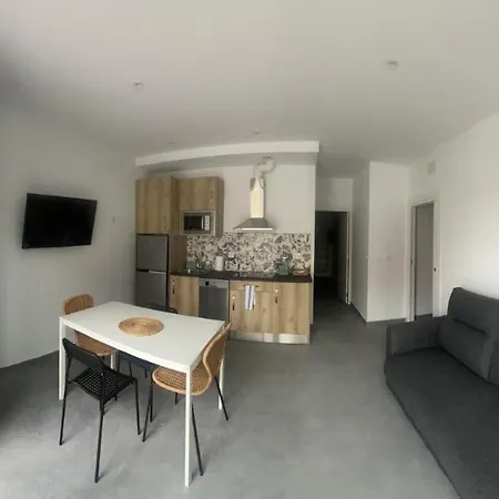 Santamira Street Apartman Santillana del Mar