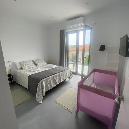 Santamira Street Apartment *