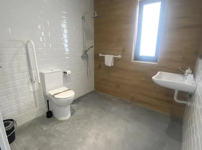 Santamira Street Apartment *