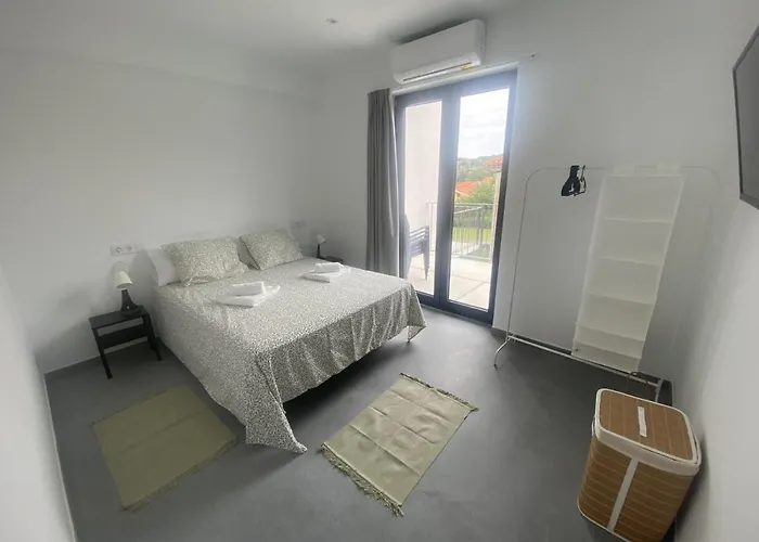 Apartment Santamira Street