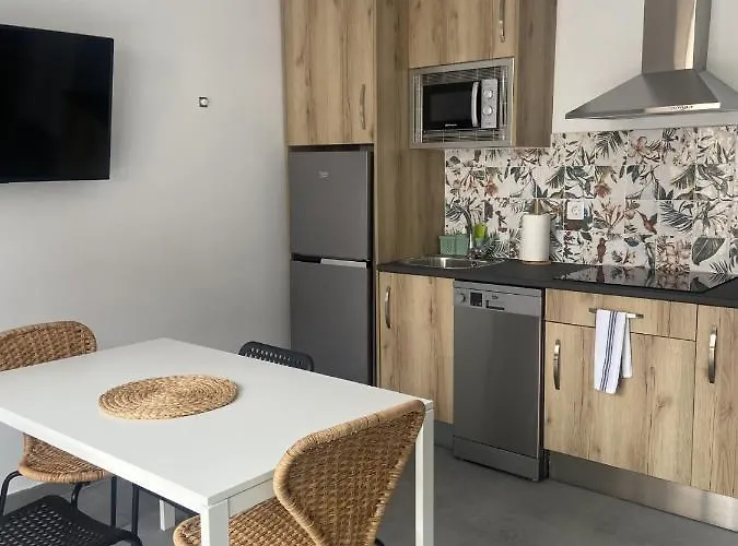 아파트 Santamira Street 산틸라나델마르