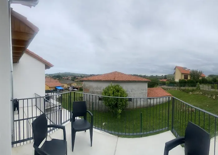 Santamira Street Apartment