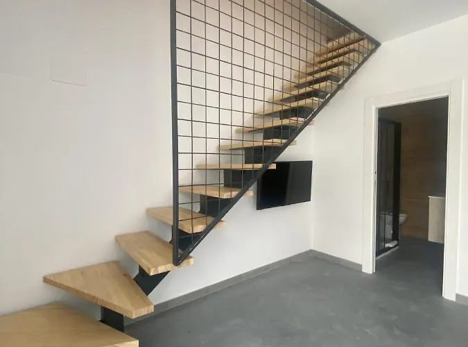 Santamira Street * 산틸라나델마르