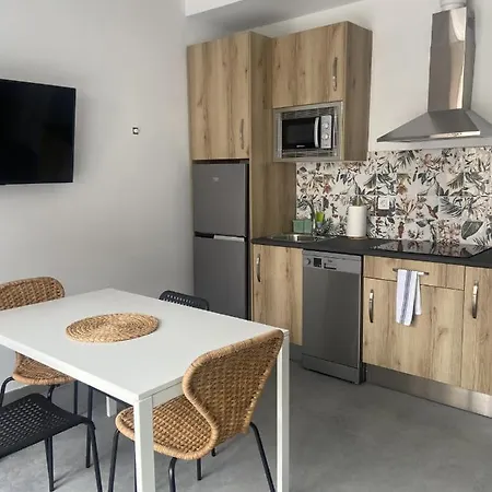 Апартаменты Santamira Street Сантильяна-дель-Мар