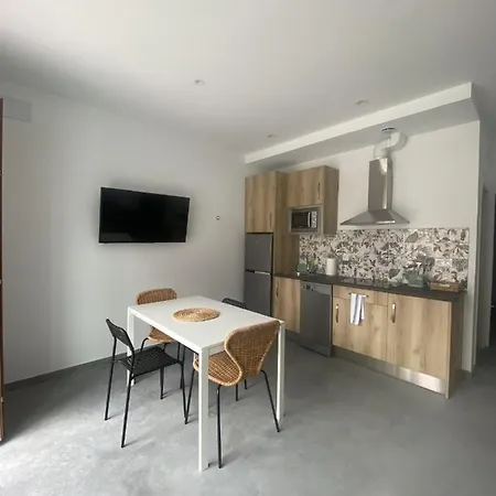 Apartman Santamira Street *