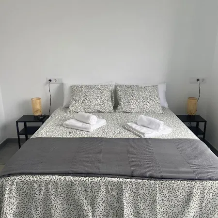 Santamira Street Сантильяна-дель-Мар